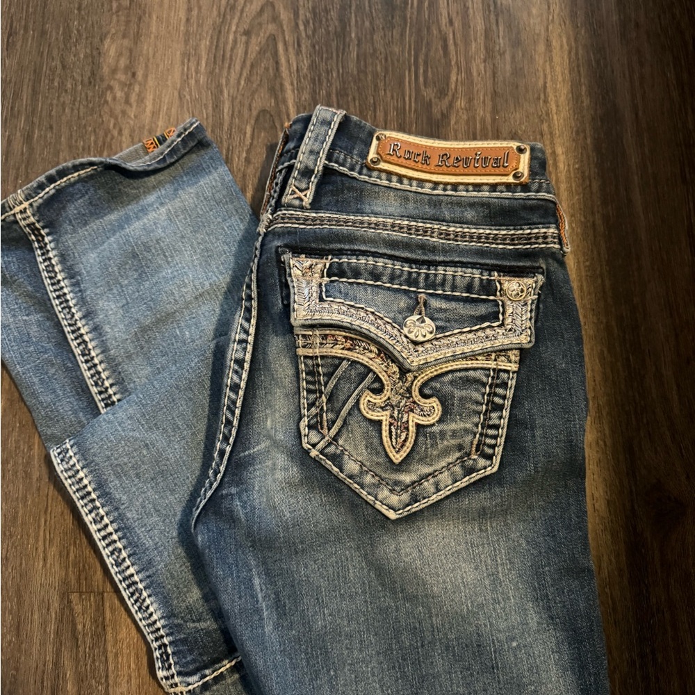Rock revival jeans, with beautiful rhinestones,